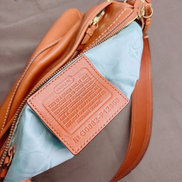 Coach Vintage Y2K Legacy Turnlock Shoulder Bag F12868 - Picture 4 of 10